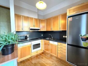 Pronájem bytu 2+kk 58 m² Umělecká, Praha - Holešovice