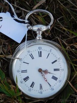 Starožitné stříbrné kapesní hodinky - klíčovky