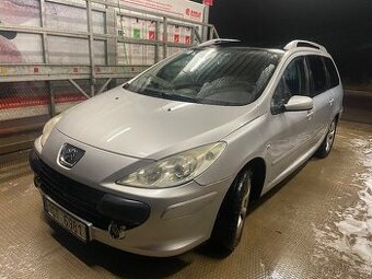 7 místný Peugeot 307 SW 1.6 HDI. Rok 2007. 80 kW. Klima