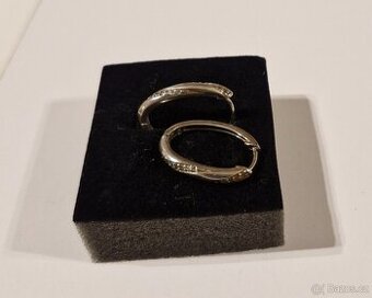 Stříbrné náušnice