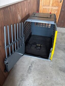 Klec do auta pro velké psy