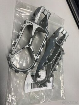 Stupačky KTM 2016-2023/ exc 150 250 300 350 450 500