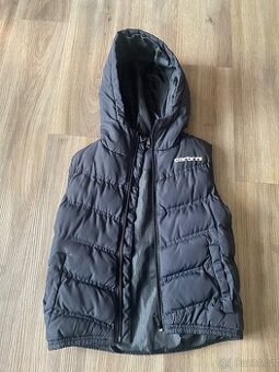 Chlapecká vesta 8-10 let