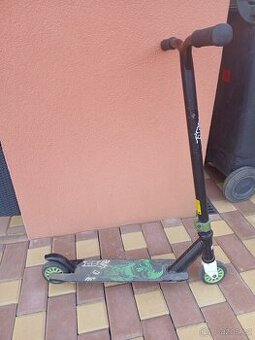 Koloběžka Arcore waks