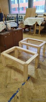 Konferenční stolek