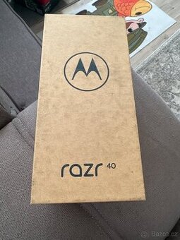 Motorola razr 40