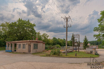 Prodej komerčního pozemku cca 1000 m2 v Moravském Krumlově -