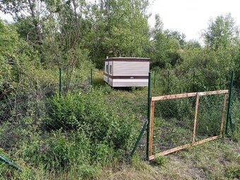 Zahrada s chatou - 1