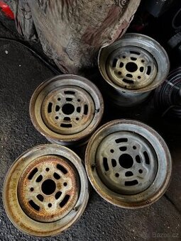 Plechové kola Can-am r12