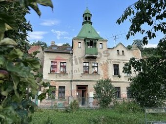 Prodej domu 427 m2 a vedlejšího pozemku na Zbraslavi.