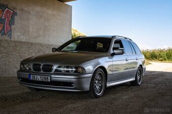 BMW E39 540i Tour 6q Exclusive edition | 2003