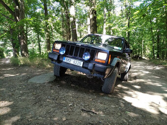 Jeep Cherokee XJ 2,5 TD 85KW