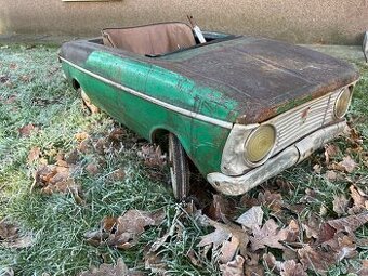 Šlapací moskvič - šlapací auto - retro