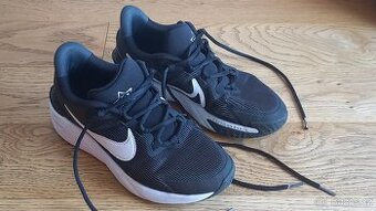 Tenisky Nike Star Runner vel. 39 (US 6.5)