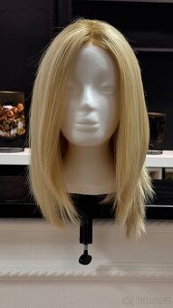 Paruka z živých vlasů