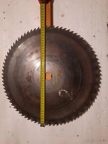 Pilové kotouče na dřevo