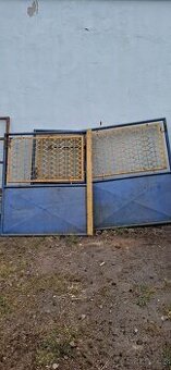 Prodam vrata a branku