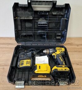 Vrtací AKU šroubovák s příklepem Dewalt DCD709