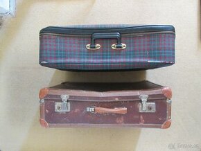 Staré cestovní kufry, retro, starožitný kufr