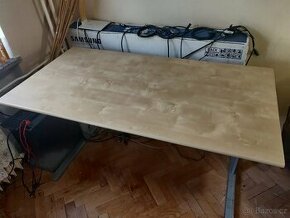 Pevný IKEA stůl 140x72 - 1