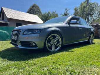 Prodám Audi S4