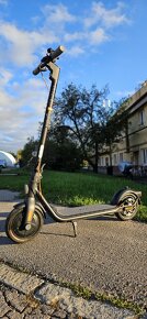 Segway Ninebot F30, lze odblokovat na 40 km/h