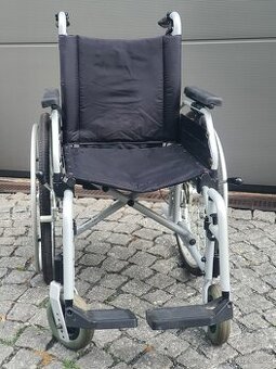 invalidní vozík DMA, brzdy pro doprovod