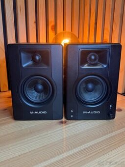 Studiové monitory M-Audio BX3 BT - 1