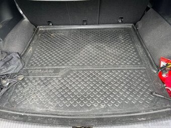 Tiguan allspace - original plastova vana do kufru