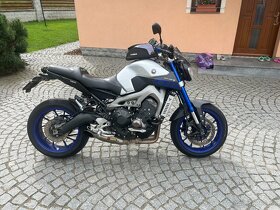 MT-09