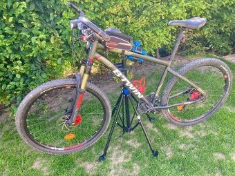 Horské kolo B TWIN 27,5