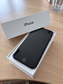Apple iPhone 7 Black 32GB model A1778