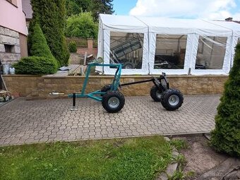 Vývozka kulatiny za čtyřkolku - CZ výroba