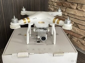 DJI Phantom 4K + příslušenství – skoro nelétaný