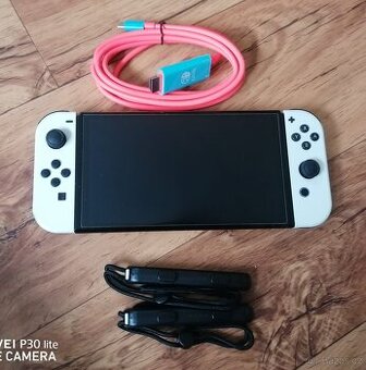Nintendo Switch OLED herní konzole