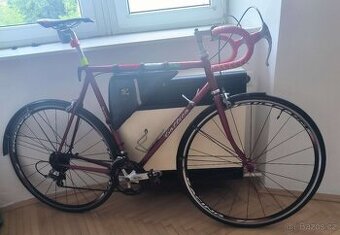 Silniční kolo Bottico