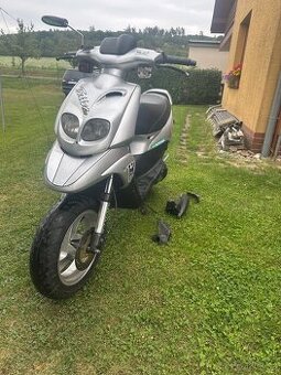 Prodám skútr peugeot trekker 2takt 100ccm