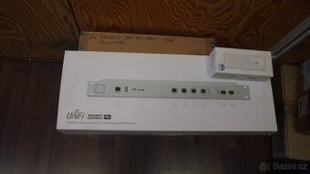 Nova Ubiquiti Security GW