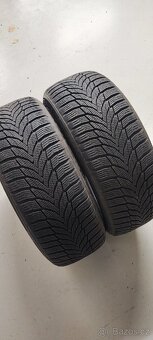 2ks 225/55/17 Nexen Winguard sport, DOT 1922, vzorek 7.7mm.