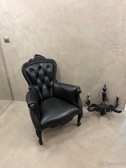 Křeslo a lustr Moooi Smoke Armchair