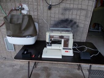 šicí stroj