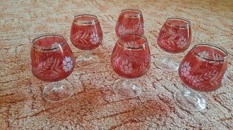 sada 6 broušených sklenic na víno