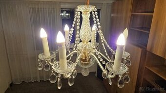 Křišťálový lustr