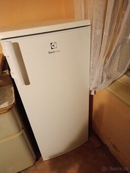 Lednička s mrazákem Electrolux