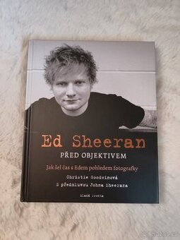Kniha Ed Sheeran: před objektivem