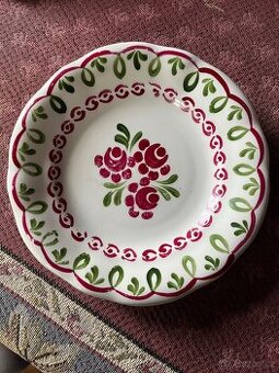 Ručně malovaný starý talíř