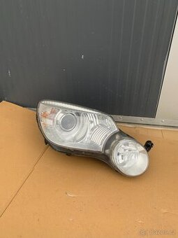xenon xenony skoda yeti 5L pravy levy svetlo