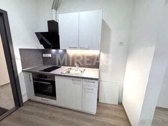 Nymburk, pronájem nebytového prostoru 2+0, 33 m2, okr. Nymbu