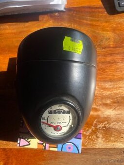 Přední světlo + tachometr