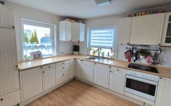 Venkovská severská kuchyně se spotřebiči,6254